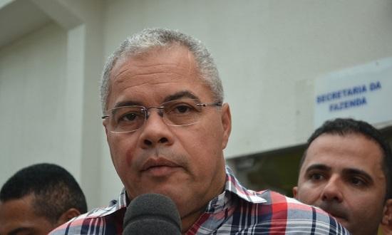 Padre Inaldo não poderá usar recursos da Deso
