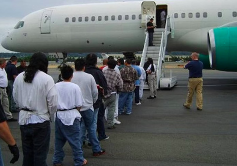 Primeiro voo com deportados da era Trump chega ao Brasil nesta sexta