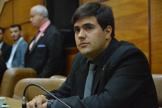 Talysson de Valmir emite nota após notificações do DNIT para retirada de barracas na BR-235