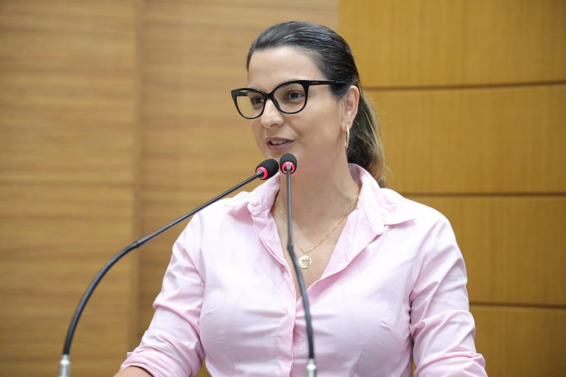 Deputada Dra. Lidiane Lucena elogia avanços no sistema de saúde de Sergipe