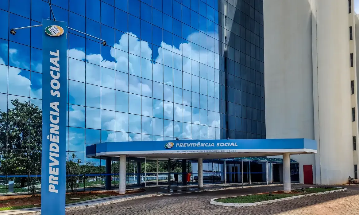 Erro de cálculo no INSS deixa milhares de aposentados sem benefício justo