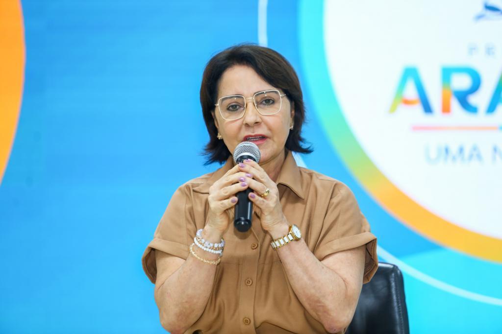 Prefeitura de Aracaju antecipa salários de março e paga mais de R$ 4 mi em indenizações