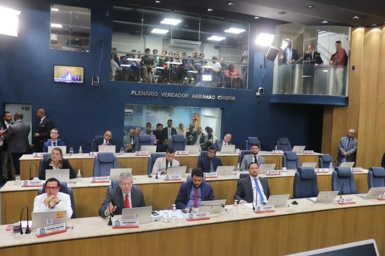 Vereadores mantêm veto a Projeto que condiciona o subsídio do transporte a obrigações trabalhistas