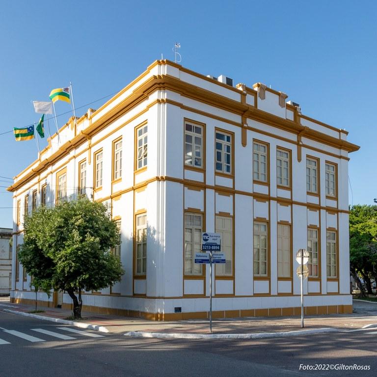 Câmara de Aracaju divulga nota oficial após queda de elevador