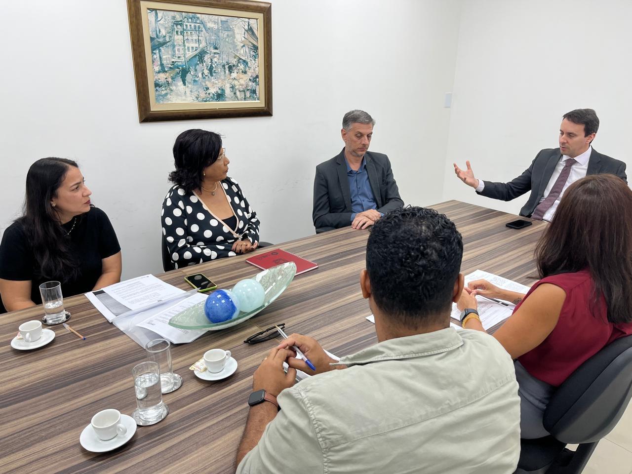 CRESS Sergipe se reúne com PGE para tratar da acumulação de vínculo