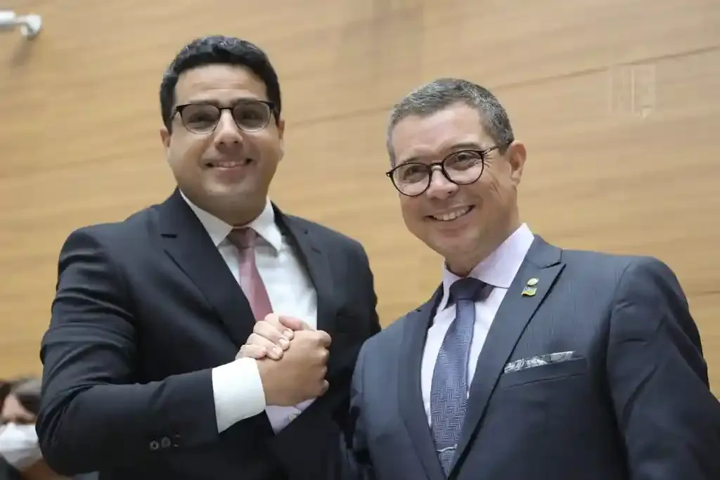 Fábio Mitidieri admite conversas sobre vice, mas evita tratar o tema publicamente