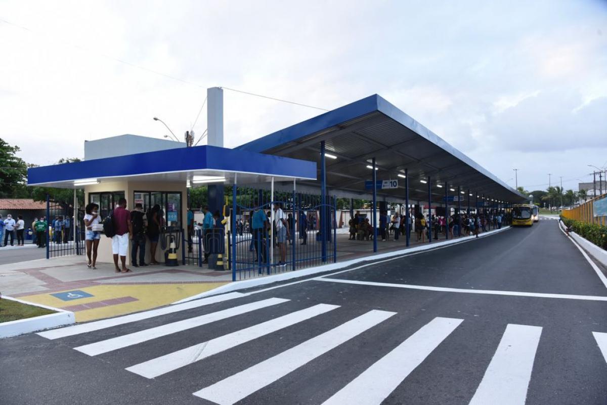 Mulher é presa em flagrante por racismo contra adolescente em terminal de Aracaju