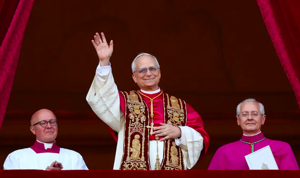 Robert Francis Prevost é eleito papa e se chamará Leão XIV