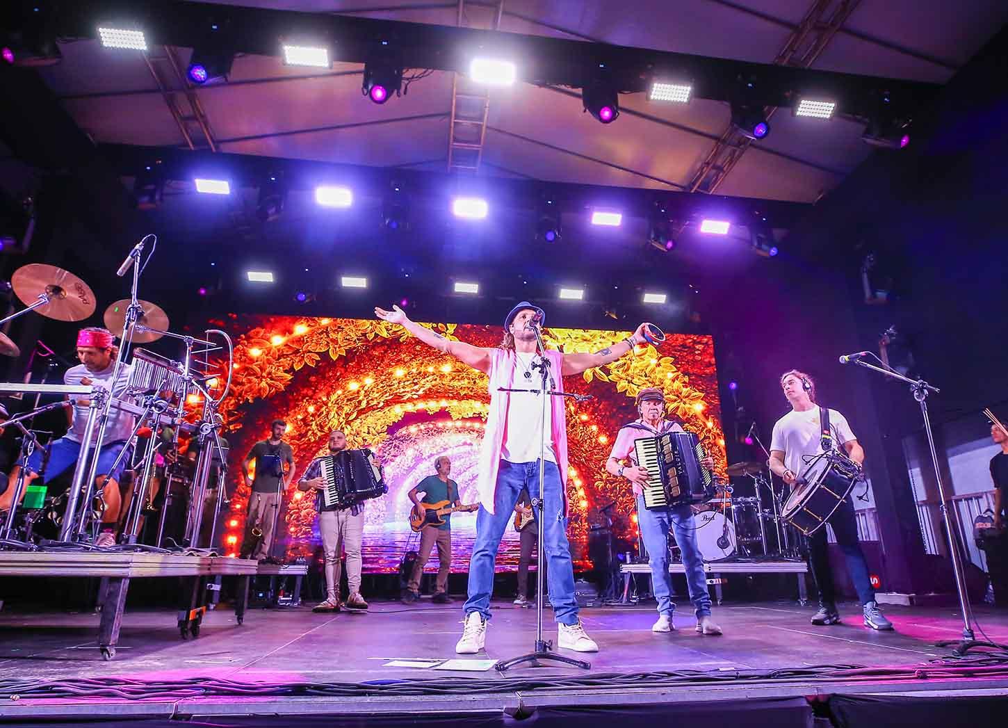 Praça Hilton Lopes será palco de mais doze dias de shows do Forró Caju 2025
