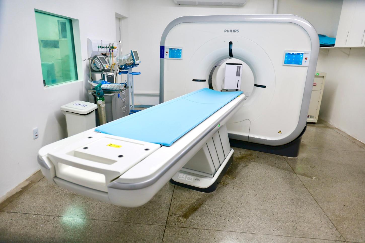 Huse recebe novo tomógrafo para agilizar diagnósticos e ampliar atendimento