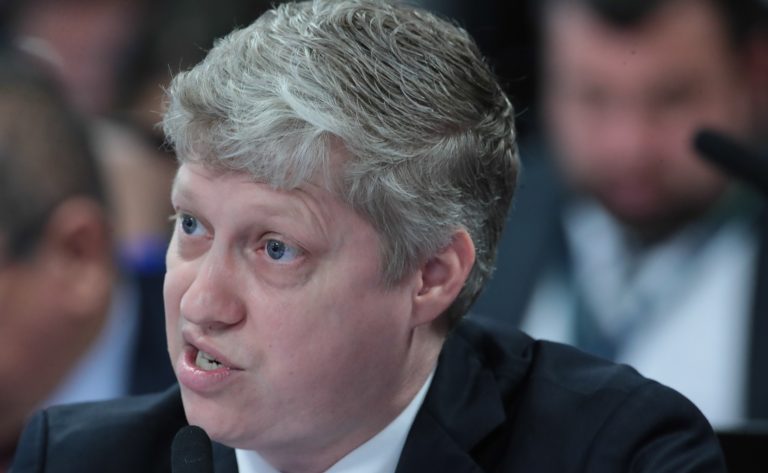 Comissão aprova isenção de visto para turistas de Austrália, Canadá e EUA