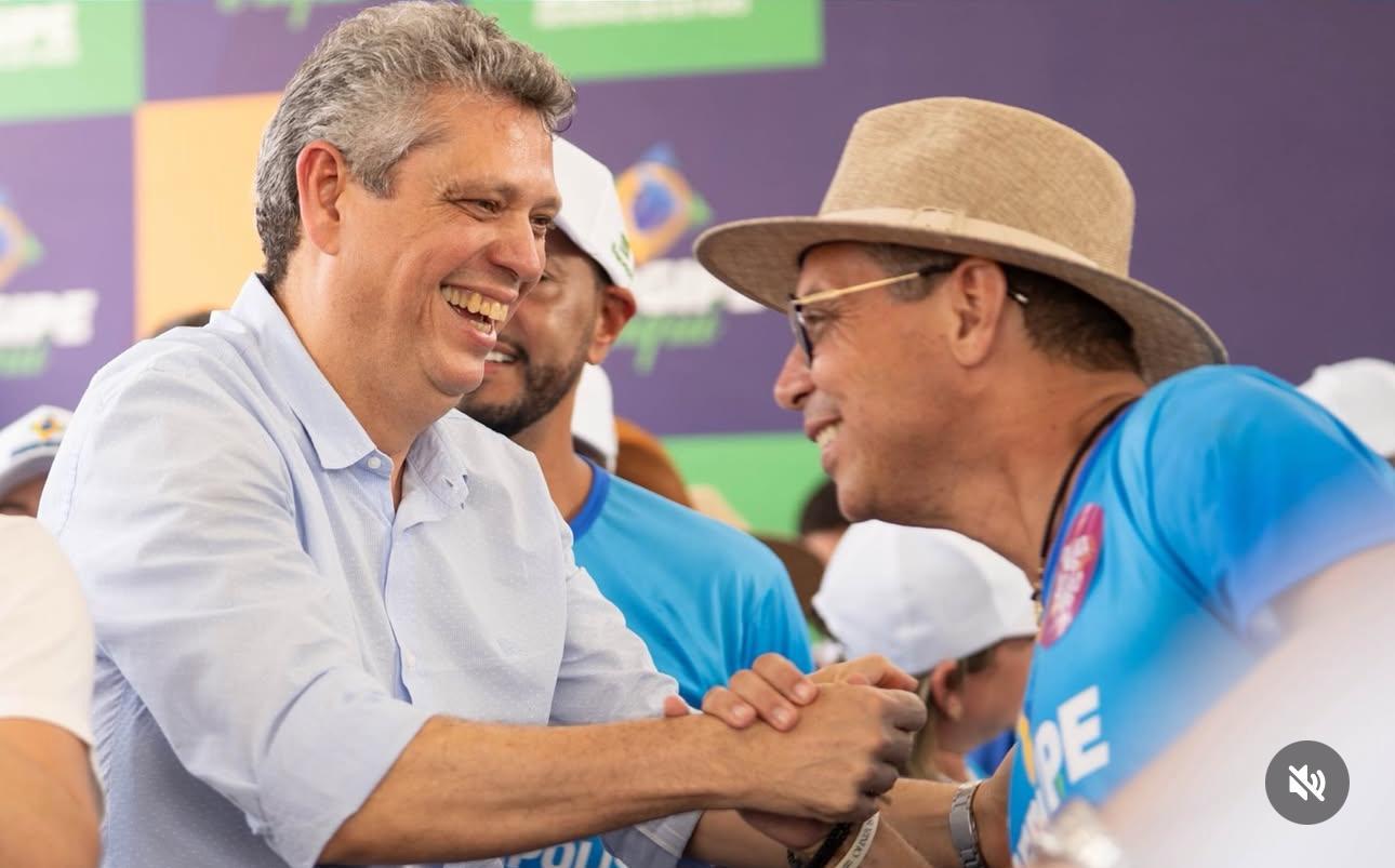 Márcio Macedo não arrega e critica Mitidieri por privatização da Deso