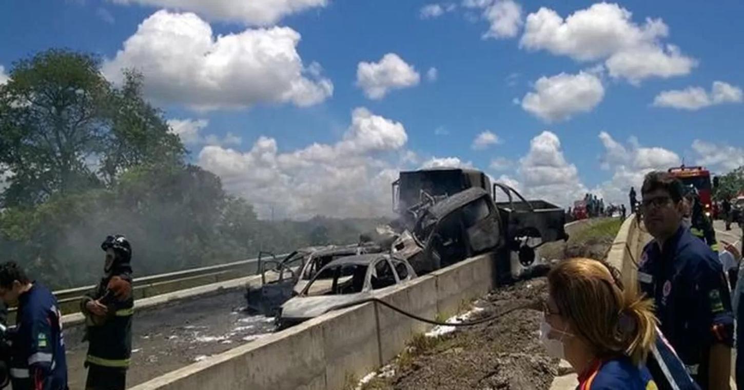 Rodovias que cortam Sergipe “seguem matando” e bancada tem que cobrar