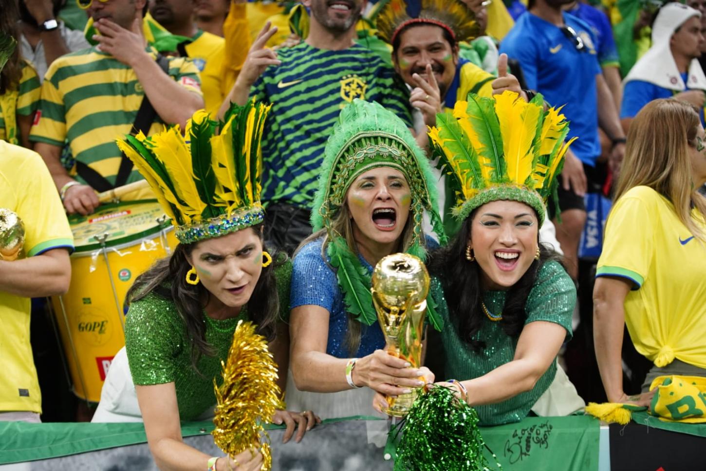 A Seleção na Copa do Mundo não deverá fazer o brasileiro esquecer da política