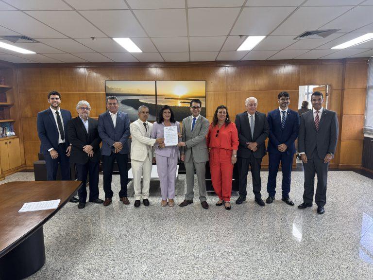 MPSE, TCE e MPC assinam Nota Técnica com diretrizes para gastos com grandes eventos e festividades