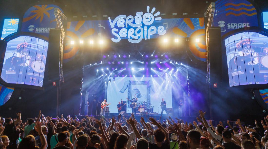 Segundo dia de Verão Sergipe na Barra dos Coqueiros reúne shows de Detonautas e Xanddy Harmonia