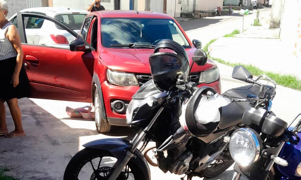 Mulher é morta a tiros dentro do carro no Bairro Cidade Nova, em Aracaju