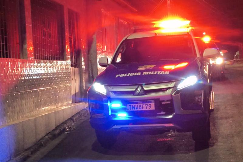 Mulher é conduzida à delegacia por suspeita de abandono de cinco crianças no Bairro Santa Maria