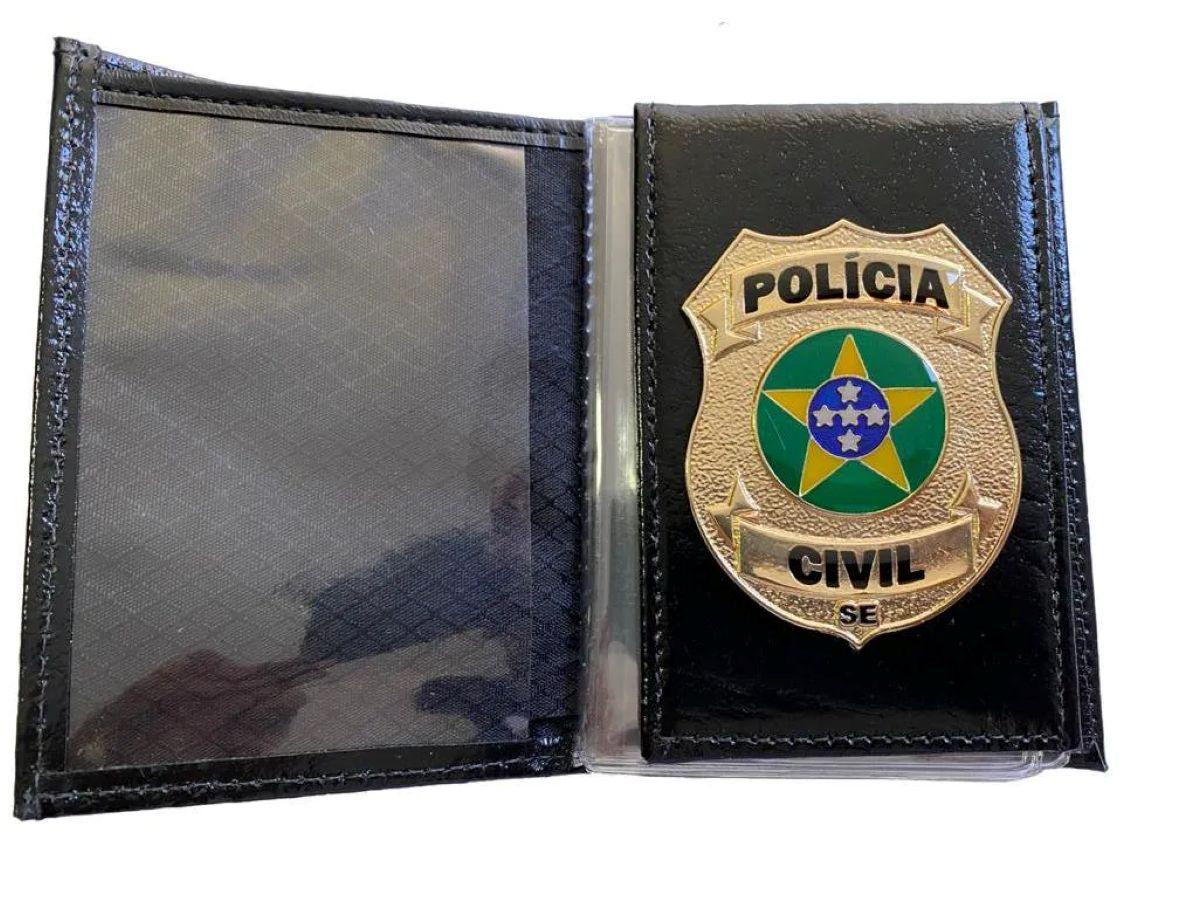 Depois de André David e Emília, Katarina agora “dá carteirada” em Valmir!
