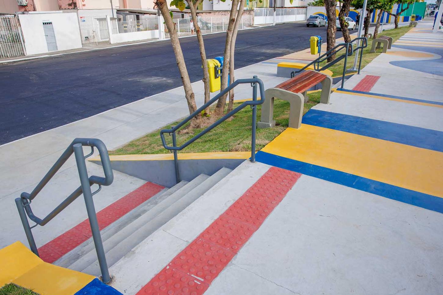 Prefeitura entrega urbanização do calçadão da Avenida Augusto Franco em Aracaju