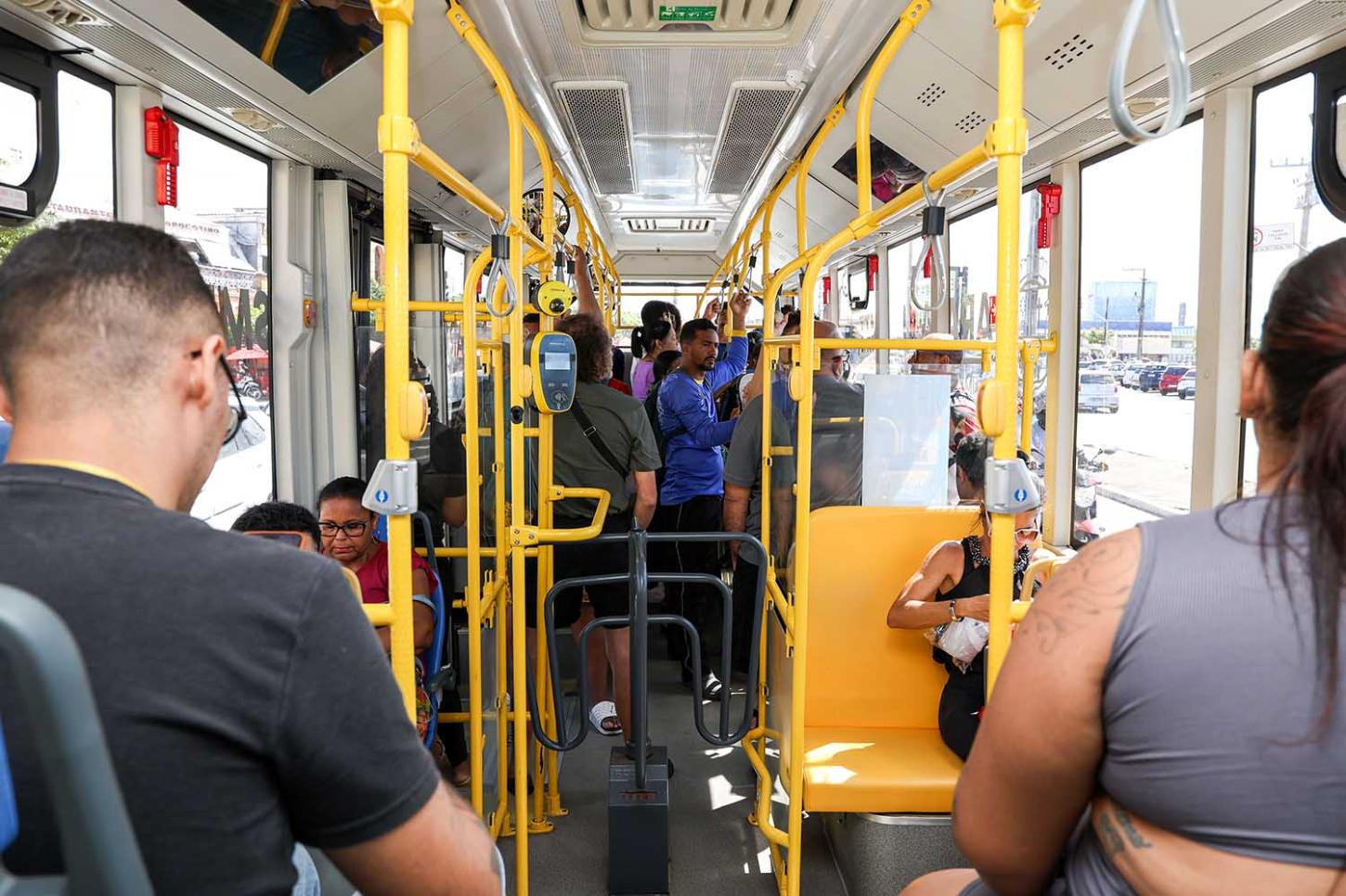 Ônibus elétricos em Aracaju modernizam o transporte público e ampliam a acessibilidade