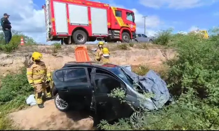 Acidente fatal na rodovia entre Santa Rosa do Ermírio e Poço Redondo deixa dois mortos