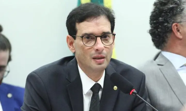 Comissão especial pode votar parecer sobre o fim da escala 6x1 nesta quarta-feira