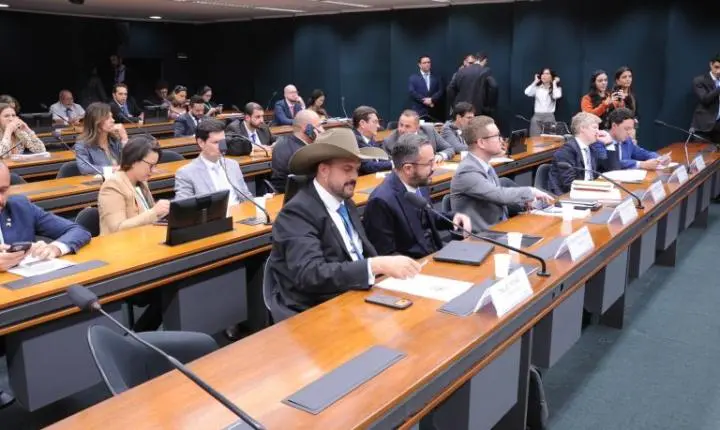 Conselho de Ética reúne-se nesta terça para votar representações