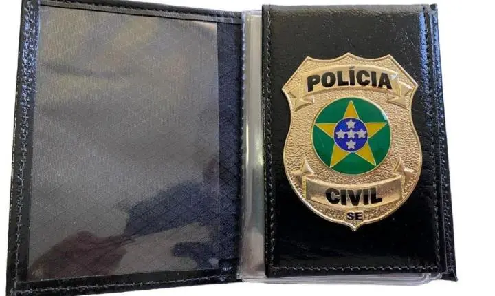 Depois de André David e Emília, Katarina agora “dá carteirada” em Valmir!