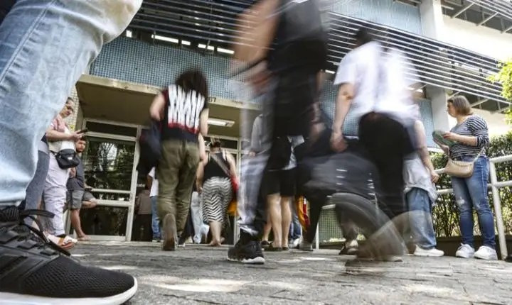 Entenda como é calculada a nota das provas objetivas do Enem 2025