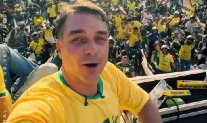 Governo argentino confirma que Flávio Bolsonaro cruzou fronteira e deixou o país em avião particular
