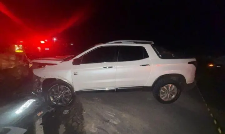 Violenta colisão frontal mobiliza SAMU e Polícia Rodoviária na SE-230; duas pessoas ficam feridas
